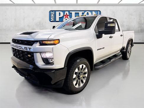 Used 2023 Chevrolet Silverado 2500 Custom w/ Custom Convenience Package image 3