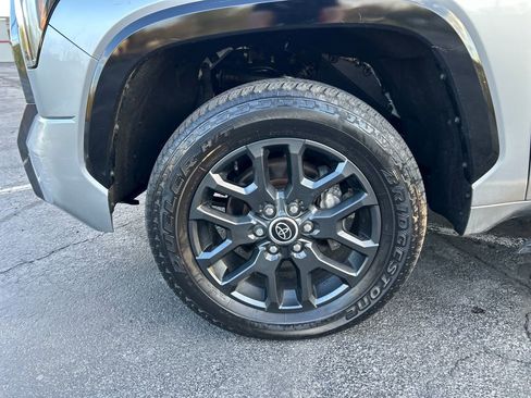 Used 2023 Toyota Tundra Platinum AWD/4WD image 29