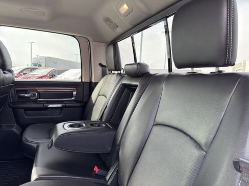 Used 2017 RAM 1500 Laramie image 33