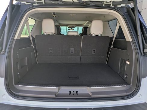 Certified 2024 Lincoln Navigator L Reserve image 13