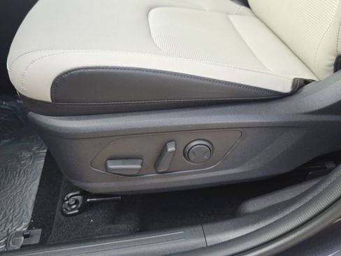 New 2026 Kia Sportage EX image 21