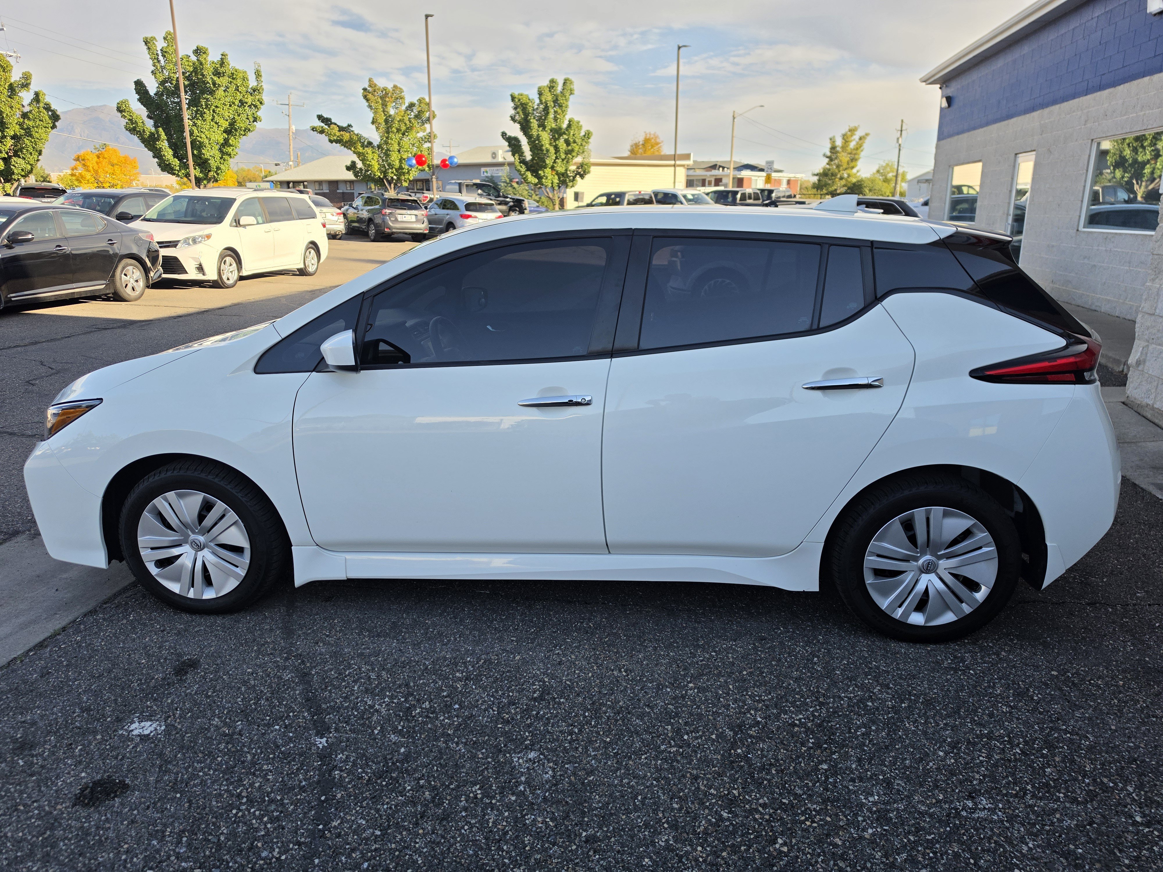 Used 2025 Nissan Leaf S FWD image 26