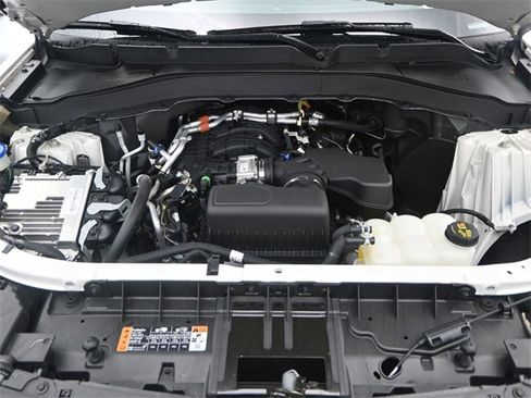 Used 2022 Ford Explorer 4WD w/ Class IV Trailer Tow Package image 19