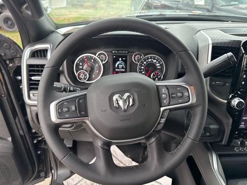 New 2025 RAM 2500 Big Horn AWD/4WD image 10