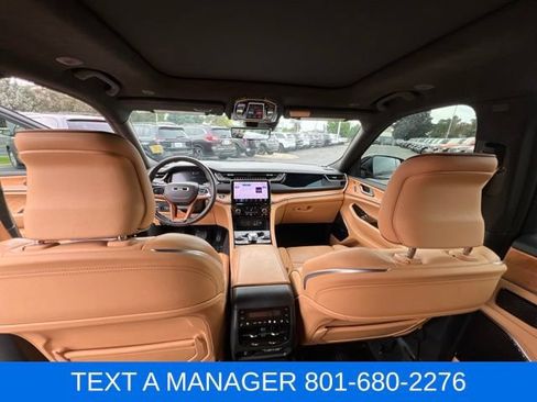 Used 2022 Jeep Grand Cherokee Summit AWD/4WD image 37