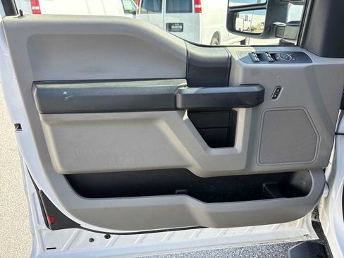 Used 2022 Ford F250 XL w/ Power Equipment Group AWD/4WD image 19