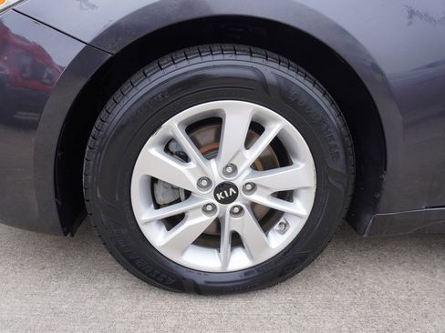 Used 2018 Kia Optima LX image 25
