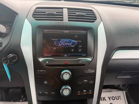 Used 2013 Ford Explorer XLT AWD/4WD image 17