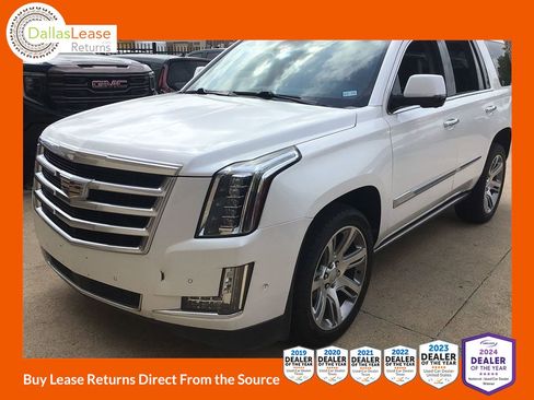 Used 2020 Cadillac Escalade Premium Luxury image 1