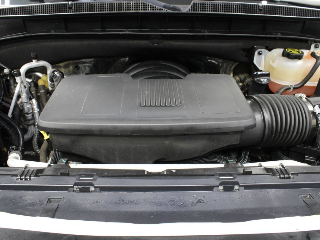 Used 2021 Chevrolet Suburban Z71 AWD/4WD image 31