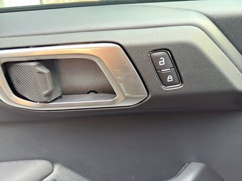 New 2025 Ford Bronco Raptor image 15