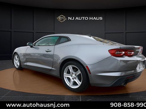 Used 2019 Chevrolet Camaro LT image 6