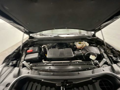 Used 2023 Chevrolet Tahoe Z71 w/ Luxury Package image 31