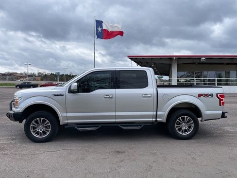 Used 2019 Ford F150 Lariat w/ FX4 Off-Road Package image 5