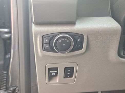 Used 2019 Ford F150 XLT w/ Equipment Group 302A Luxury image 18