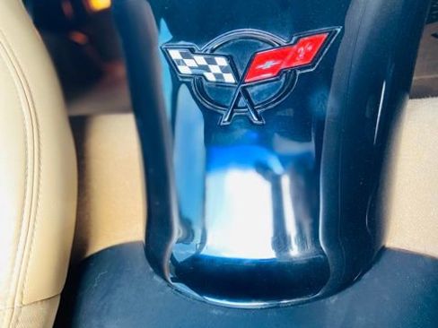 Used 2004 Chevrolet Corvette Convertible w/ Preferred Equipment Group image 20