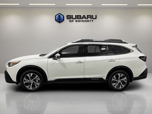 Used 2022 Subaru Outback Touring XT AWD/4WD image 2