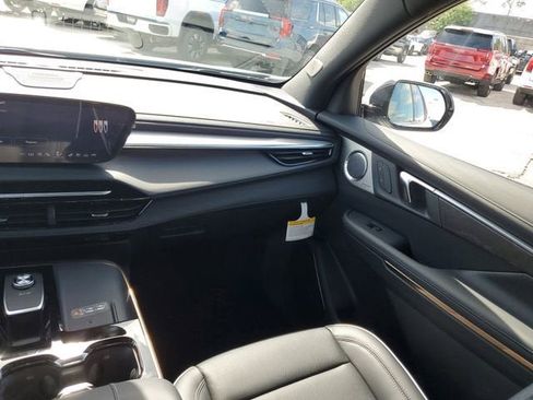 New 2026 Buick Enclave Avenir AWD/4WD image 15