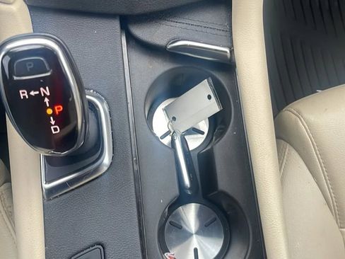 Used 2019 Cadillac XT5 AWD image 18