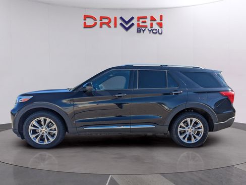 Used 2020 Ford Explorer Limited AWD/4WD image 2