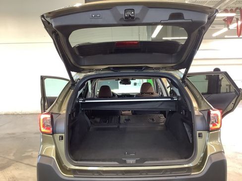 Certified 2023 Subaru Outback Touring XT AWD/4WD image 17