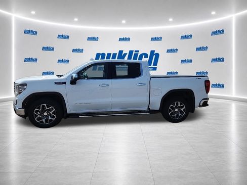Certified 2023 GMC Sierra 1500 SLT w/ X31 Off-Road Package AWD/4WD image 4
