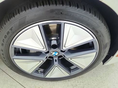 Used 2025 BMW i4 xDrive40i w/ Premium Package image 58