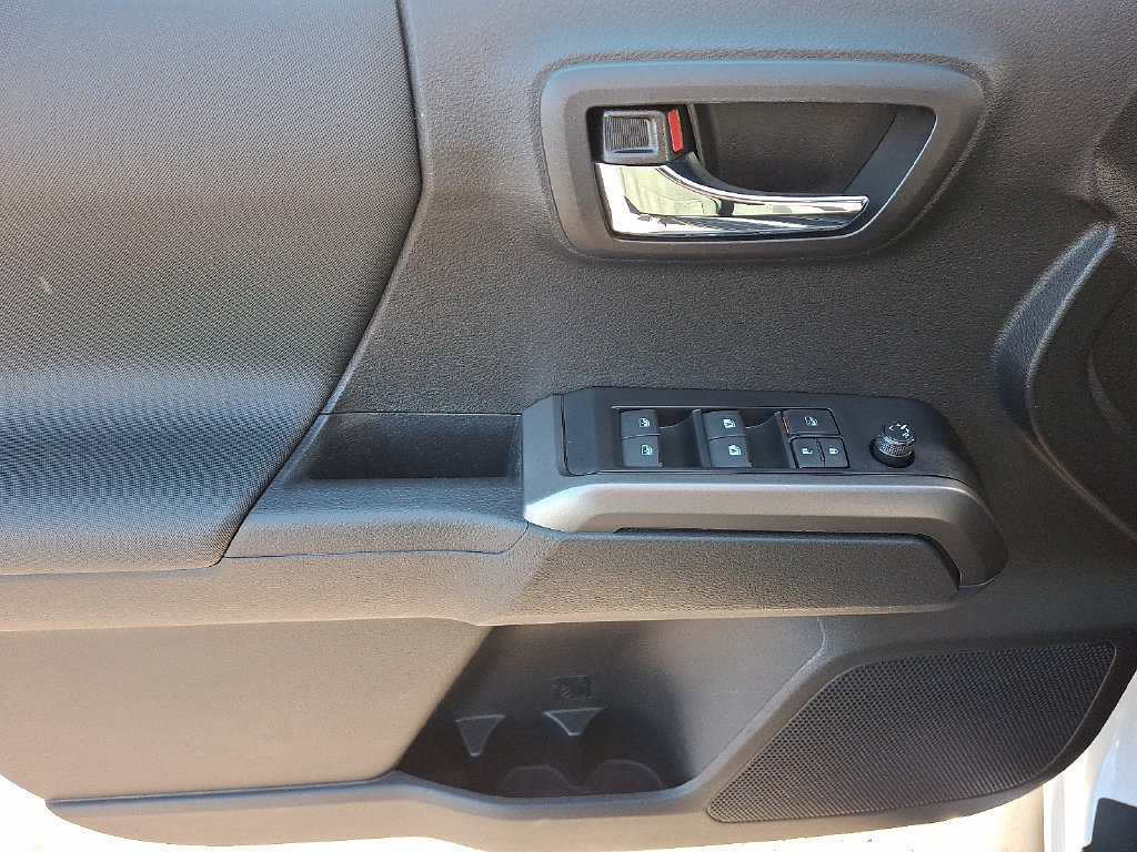 Certified 2023 Toyota Tacoma TRD Sport w/ Black Out Package (TMS) AWD/4WD image 13