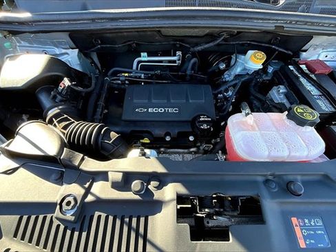 Used 2017 Chevrolet Trax LT image 7