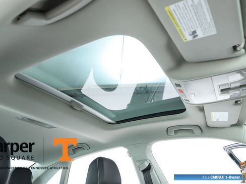 Used 2025 Volkswagen Jetta SEL FWD image 35