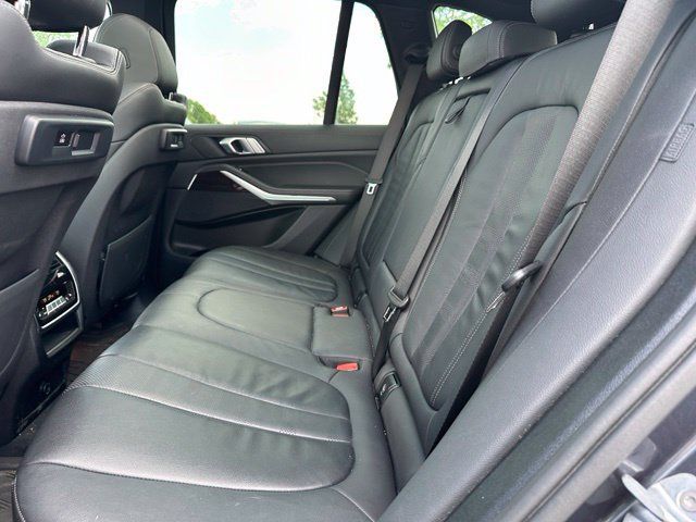 Used 2020 BMW X5 xDrive40i w/ Premium Package AWD/4WD image 17