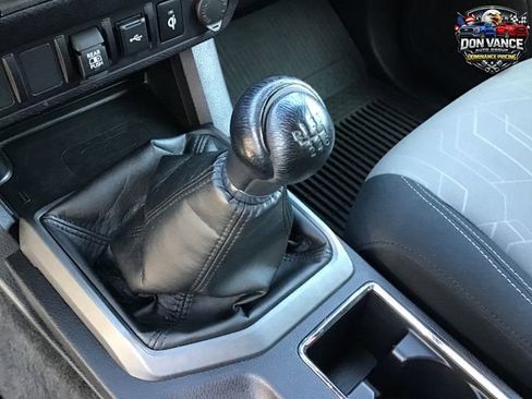 Used 2022 Toyota Tacoma TRD Off-Road image 23