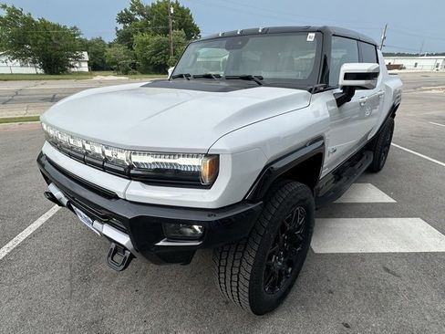 New 2025 GMC Hummer EV 2X image 10