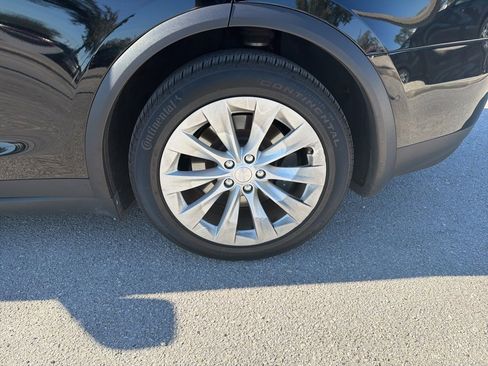 Used 2020 Tesla Model X Long Range image 11