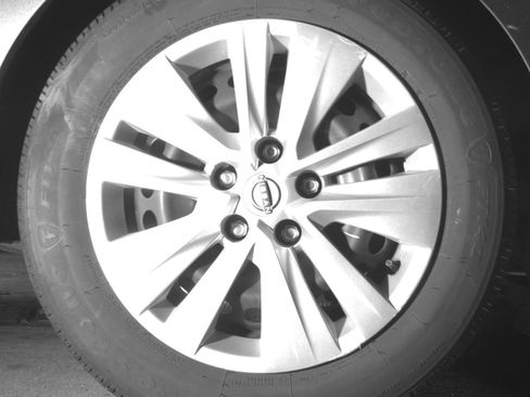 Used 2025 Nissan Sentra S FWD image 18