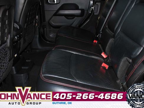 Used 2018 Jeep Wrangler Unlimited Rubicon image 25