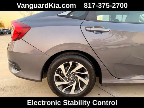 Used 2016 Honda Civic EX image 10