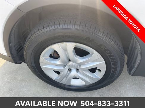 Used 2015 Toyota RAV4 LE FWD image 13