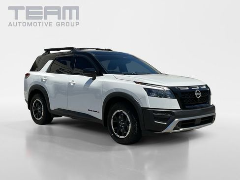 Used 2025 Nissan Pathfinder Rock Creek AWD/4WD image 1