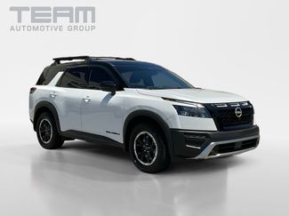 Used 2025 Nissan Pathfinder Rock Creek AWD/4WD video 1