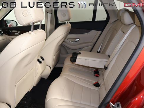 Used 2022 Mercedes-Benz GLC 300 4MATIC image 13