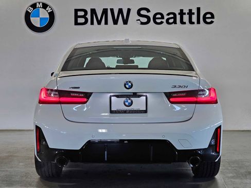 Used 2025 BMW 330i xDrive Sedan w/ M Sport Package image 5