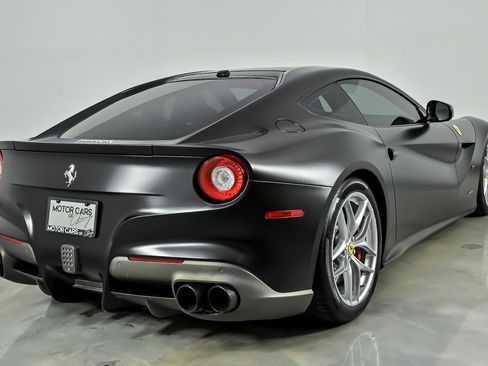 Used 2014 Ferrari F12 Berlinetta RWD image 10