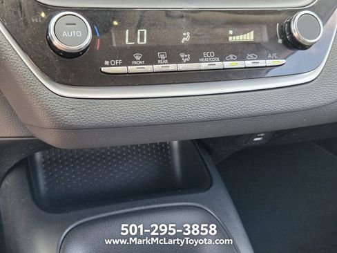 Used 2025 Toyota Corolla LE FWD image 19