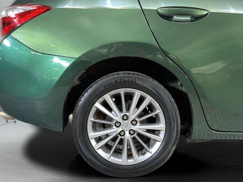 Used 2015 Toyota Corolla LE FWD image 35