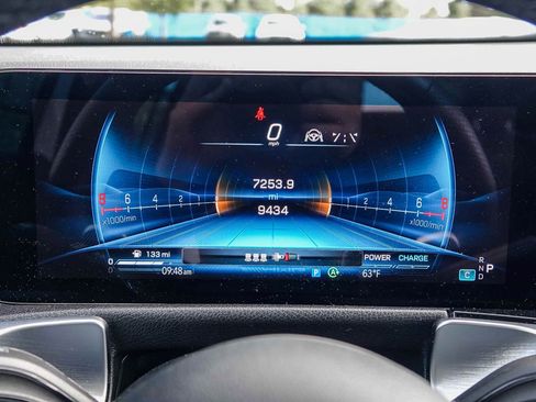 Used 2024 Mercedes-Benz GLB 35 AMG GLB 35 AMG image 24