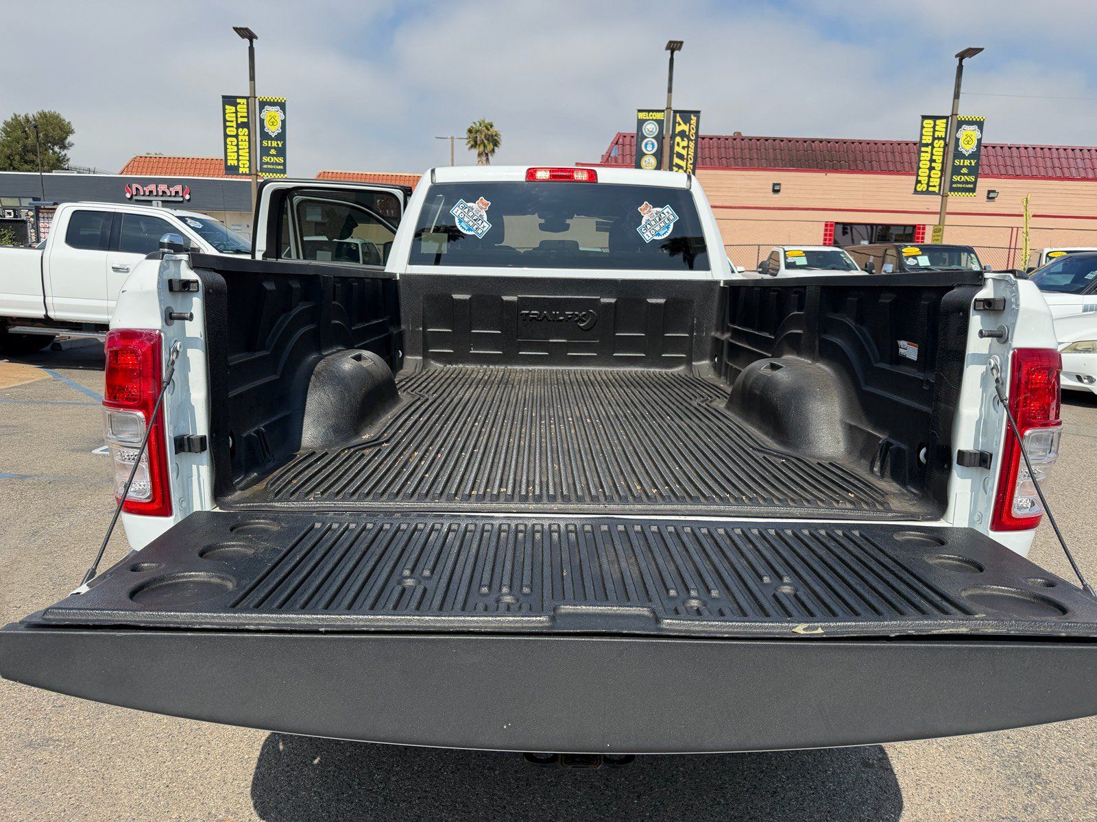 Used 2024 RAM 3500 Big Horn AWD/4WD image 14