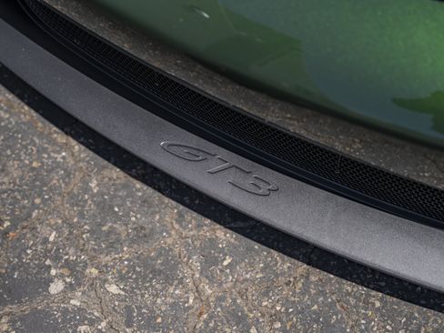 Used 2026 Porsche 911 GT3 RWD image 18