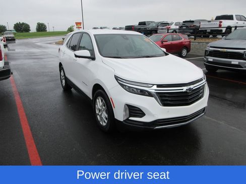 Used 2024 Chevrolet Equinox LT FWD image 2