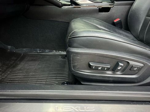 Used 2017 Lexus ES 350 w/ Luxury Package image 36